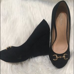 Platform black wedge